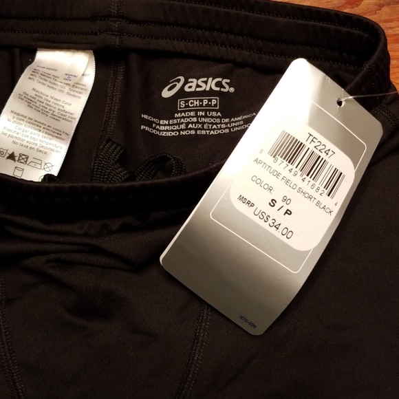 Asics field/running shorts - Picture 2 of 2